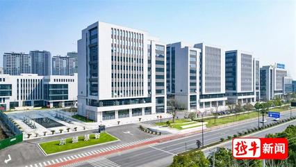 步履不停！紹興集成電路設(shè)計產(chǎn)業(yè) 從“芯”出發(fā)，向世界闊步邁進(jìn)